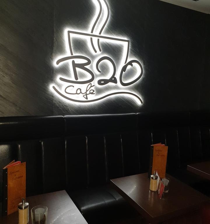 Cafe B20